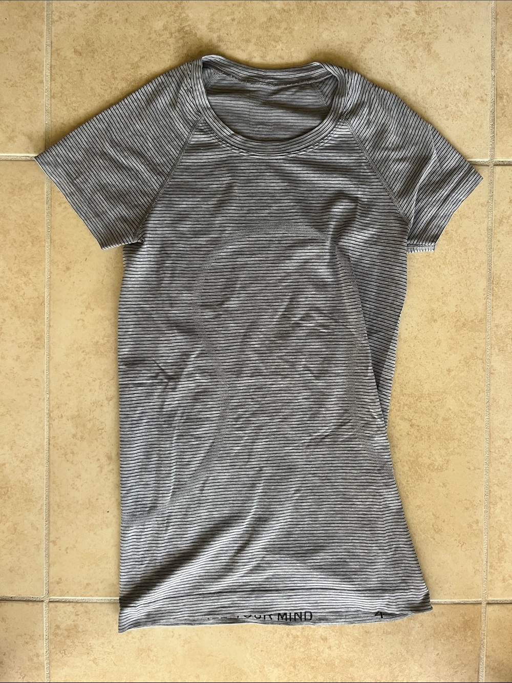 Size 4 Lululemon Striped Short-Sleeve Crewneck Top - Gray